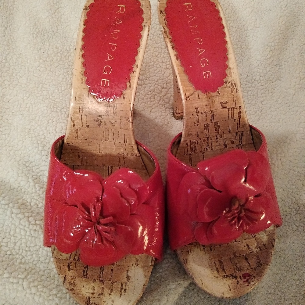 Red flowered backless sandle